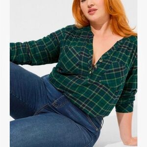 Torrid Harper Flannel Tunic Shirt Sz 1 Green Plaid Button Up V-Neck Long Sleeve